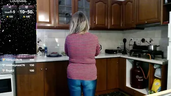 Jennadeluxe 12-23-2025