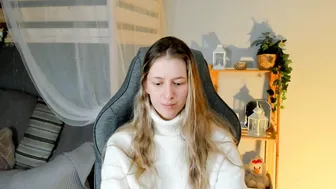 sharonevansi live cam video 12-23-2025