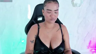 nahomybrowm_ sex porn cam 23-Dec-2025