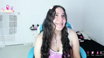 little_sparkles_0f_l0v3 12/24/2025 nude on cam
