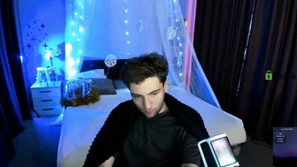 Joseph_bear_ porn chat video 12-24-2025