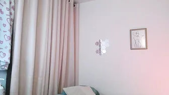 Lucy_be chat porn video 24-Dec-2025