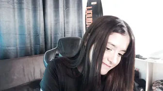 Liz_beths tits - 24 December 2025