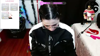 Lincebdsm posing on cam 12-24-2025