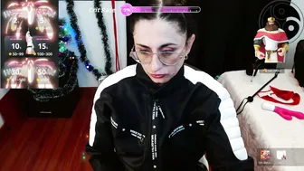 Lincebdsm posing on cam 12-24-2025