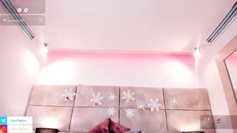 Eevee_taylor nude cam video (12-24-2025)