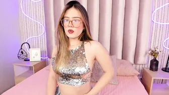samanthapeachs webcam show - (12-24-2025)