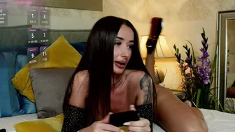 Oneoutrageous sex video 11 June 2025
