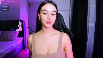 Veronica_larson chat sex 06-11-2025