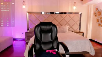 Jennaolson bigboobs stream