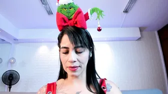 violeet_scott posing on webcam 24 December 2025