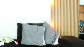 priscila_cooper latina (12/24/2025)