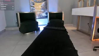 angelicavega_ (12/24/2025)