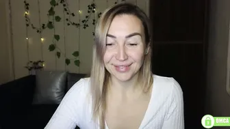 ay_kiss_jully recorded nude video 511072