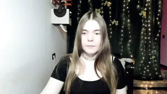 Miraa_bloom nude chat 12/24/2025