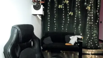 miraa_bloom sex porn cam 12-24-2025