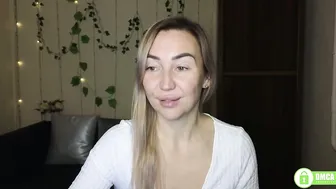 ay_kiss_jully recorded nude video 511594