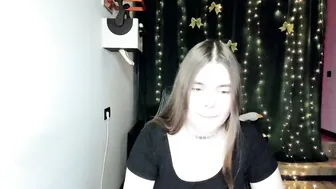miraa_bloom video 12/25/2025