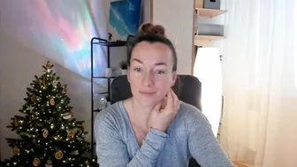 save_the_qween recorded nude video 512596