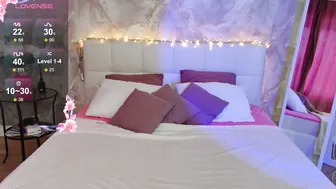Lucyhornydoll webcam 25 December 2025