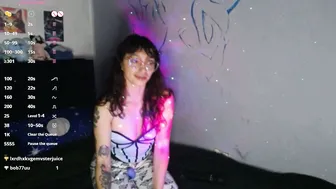Elizabeht_911 latina - 25 December 2025