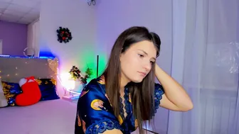 Laura__leee cam video (12/25/2025)