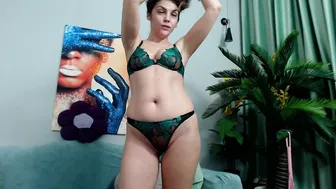 jenniferreys (12/25/2025) mature