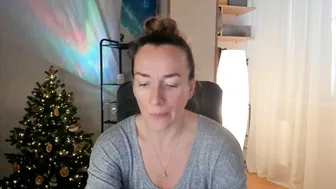 save_the_qween video cam porn 25-Dec-25