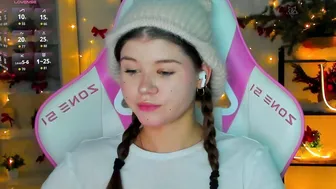 Alice_tails 18 - (12-25-2025)