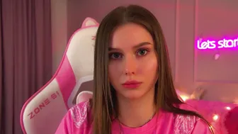 Dianabecker naked 25 December 2025