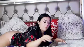 Larabloom 12-26-2025 lovense