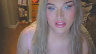 coracav recorded nude video 514410