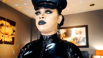 urmajestytyra asian - 12-26-2025