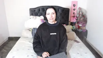 Salomefox2 webcam chat (12-26-2025)