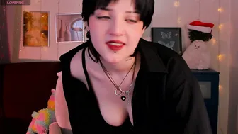 Sarahshelby cam sex chat - 12-26-2025