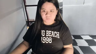 _natalieey chubby posing on webcam
