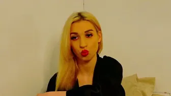 sia_a recorded nude video 515399
