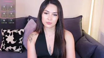 Sweety_caroline_ porn chat (12/26/2025)