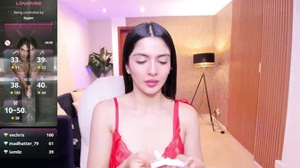 miiaa_evans live on cam (12/26/2025)