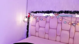 Roxie_summers sex chat cam 12/27/2025