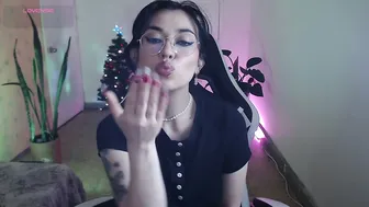 Elly_uwuw cam video 27-Dec-25