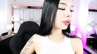 Vanessaduval amateur live cam video 27-Dec-25