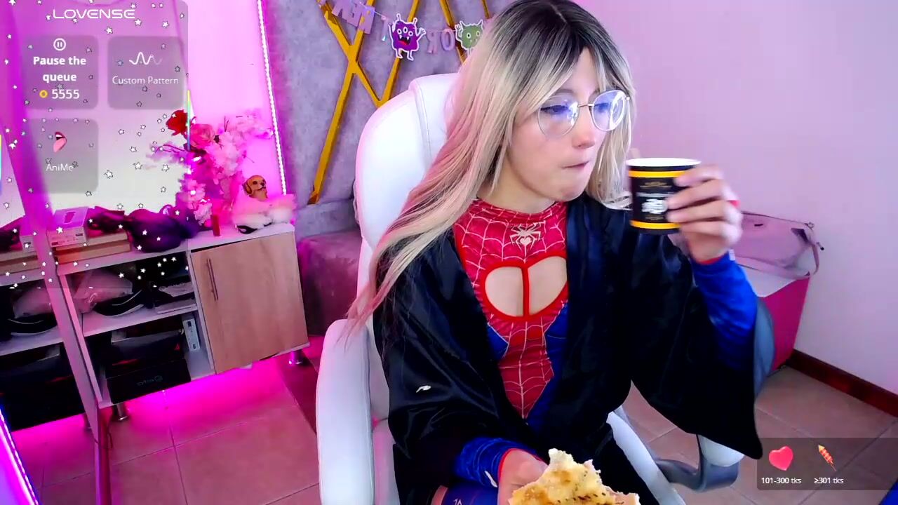 Susan_hottye_ cam sex chat 12/27/2025