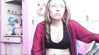 lucy_s3x cam porn video 12-Jun-25