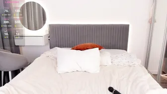 cassietyler blonde live webcam show