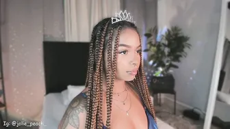 Jolie__peach ebony (06-12-2025)