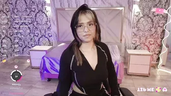 mavis_tay webcam show 12-27-2025