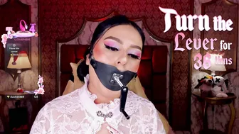 soffiqueen nude cam video 27-Dec-2025