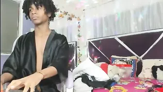 santy_bigcock_01 recorded nude video 521123