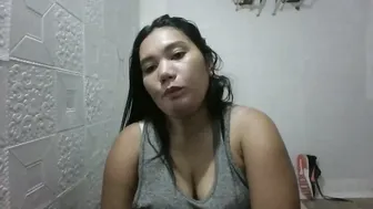 hotmom02 interactivetoy (12-28-2025)